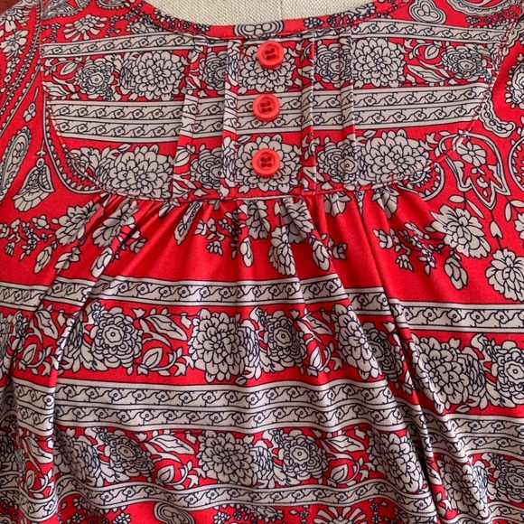 Alife Red and Gray Paisley Sleeveless Blouse - Picture 4 of 5